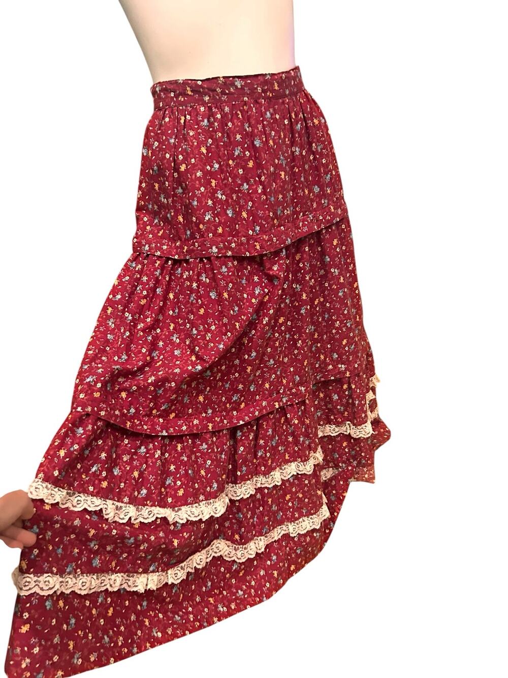 Vintage 70s Prairie Skirt Cranberry Calico Floral Lace Tiered Maxi Waist 25” -